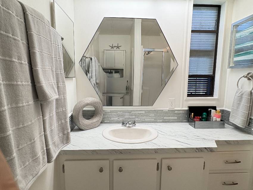 1280 S Indies Circle a Venice, FL Mobile or Manufactured Home for Sale