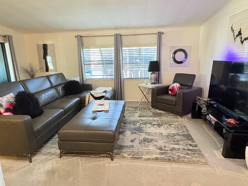 1280 S Indies Circle a Venice, FL Mobile or Manufactured Home for Sale