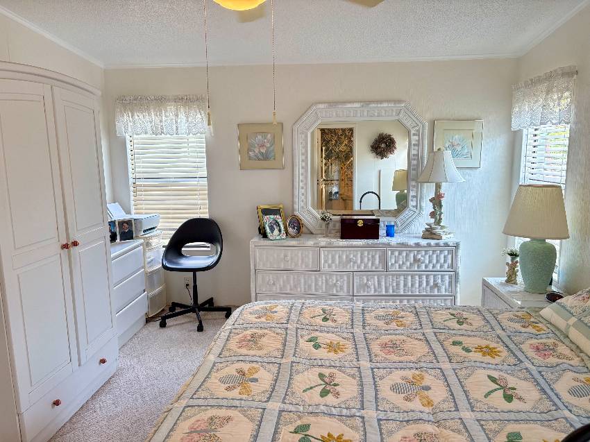1265 N Indies Circle a Venice, FL Mobile or Manufactured Home for Sale