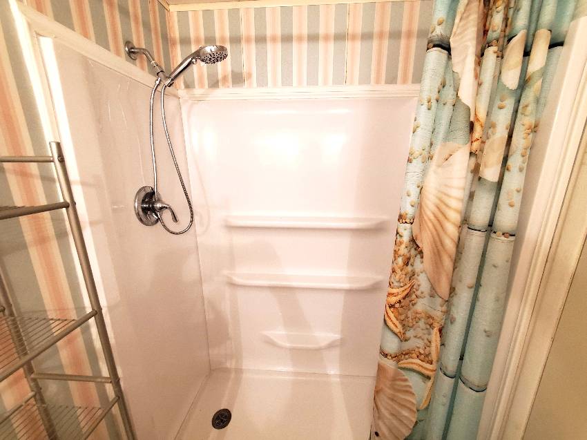 Ellenton, FL Mobile Home for Sale at 517 Edgewater Dr Ellenton, FL