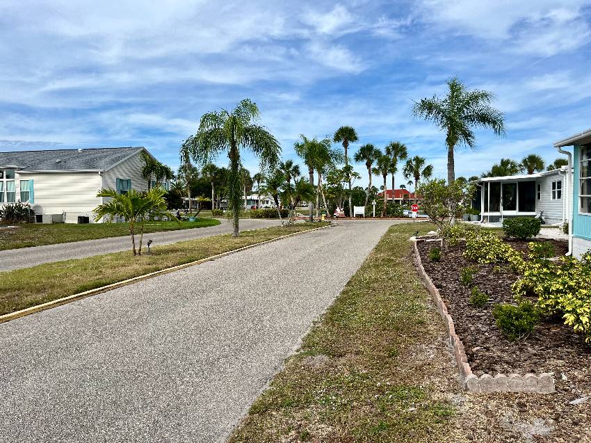 955 Bonaire a Venice, FL Mobile or Manufactured Home for Sale