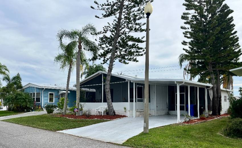1292 S Indies Cir a Venice, FL Mobile or Manufactured Home for Sale