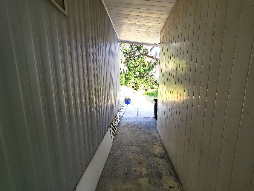 Ellenton, FL Mobile Home for Sale at 199 Poinciana Dr Ellenton, FL