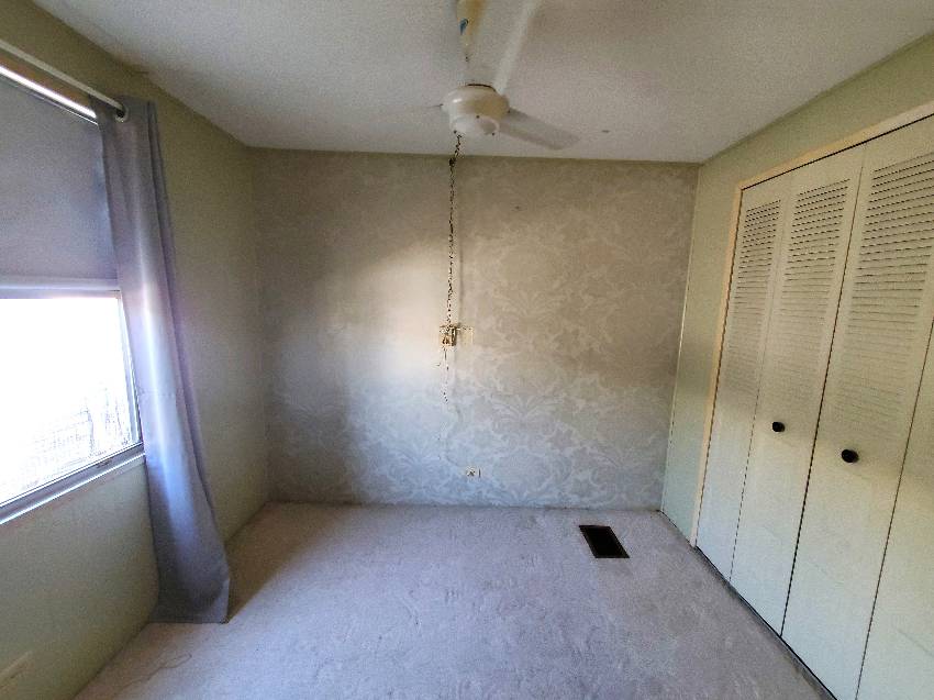 Ellenton, FL Mobile Home for Sale at 199 Poinciana Dr Ellenton, FL