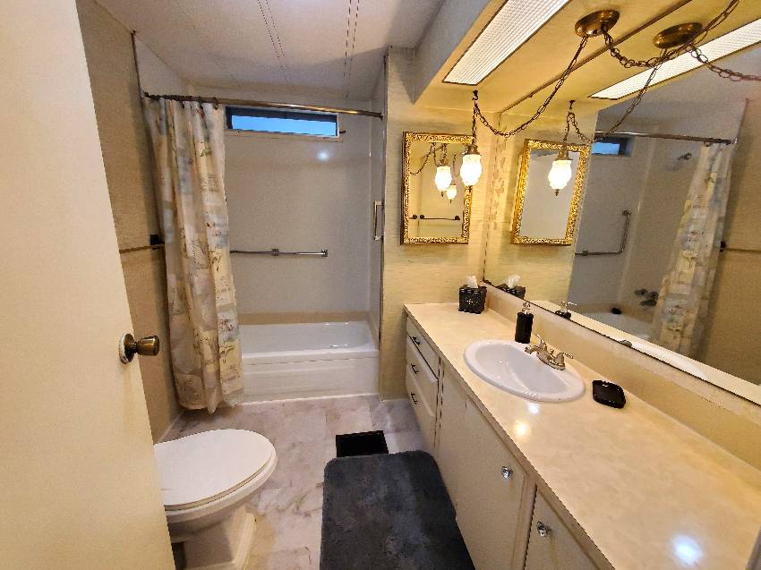 Ellenton, FL Mobile Home for Sale at 199 Poinciana Dr Ellenton, FL