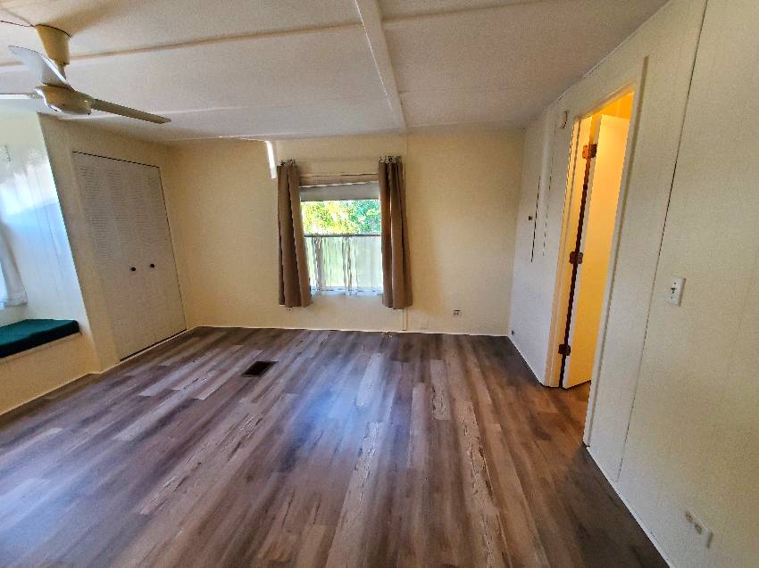 Ellenton, FL Mobile Home for Sale at 199 Poinciana Dr Ellenton, FL