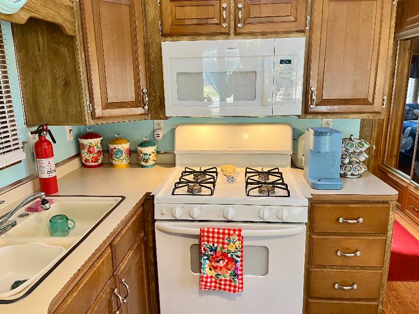 1300 N River Rd Lot C62 a Venice, FL Mobile or Manufactured Home for Sale