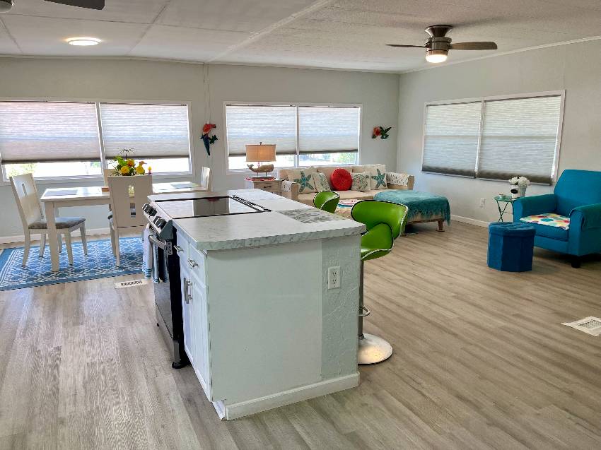 964 Nogoya a Venice, FL Mobile or Manufactured Home for Sale