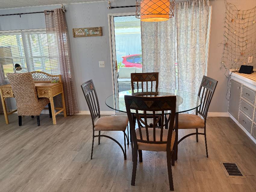 984 Jacinto a Venice, FL Mobile or Manufactured Home for Sale