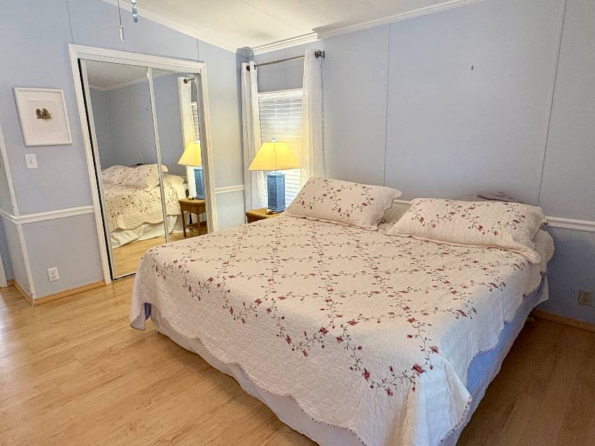 1256 N Indies Circle a Venice, FL Mobile or Manufactured Home for Sale