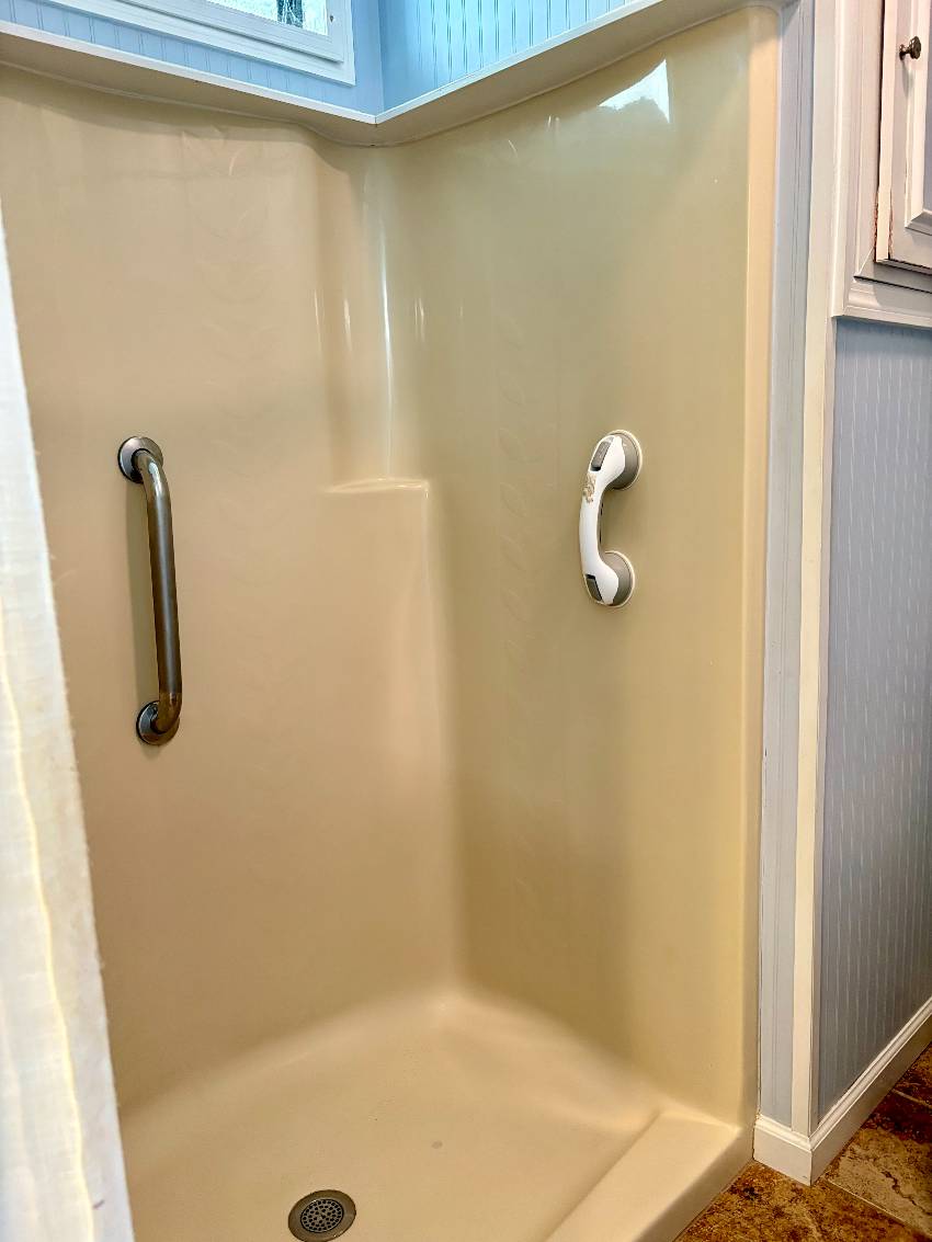 1256 N Indies Circle a Venice, FL Mobile or Manufactured Home for Sale