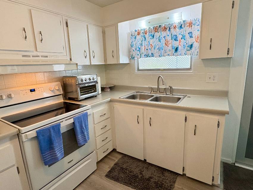 961 Antiqua a Venice, FL Mobile or Manufactured Home for Sale
