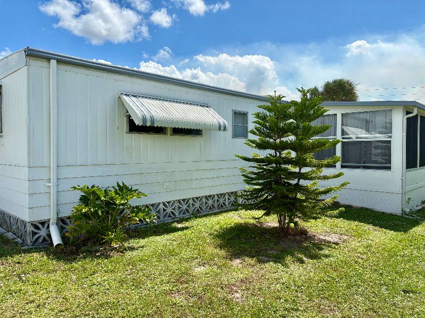 961 Antiqua a Venice, FL Mobile or Manufactured Home for Sale