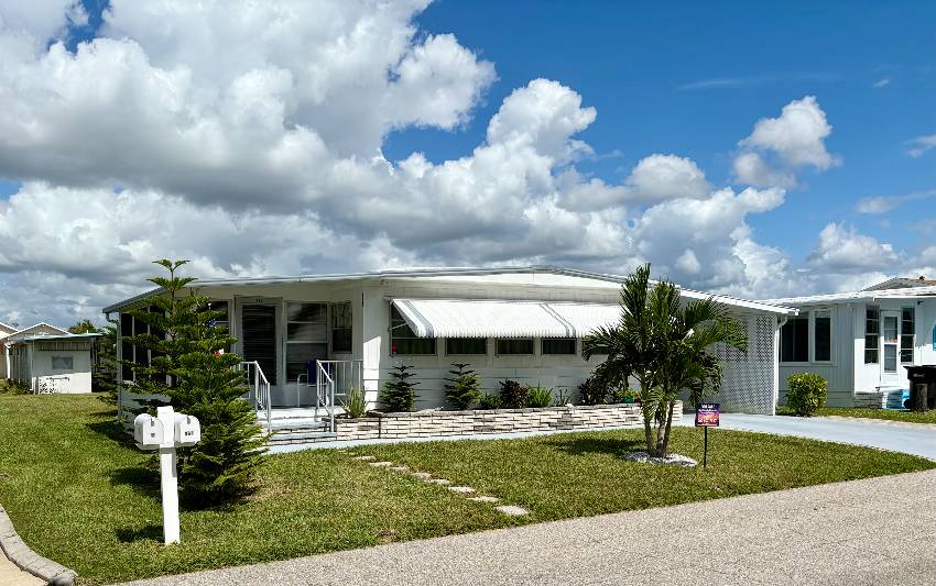 961 Antiqua a Venice, FL Mobile or Manufactured Home for Sale