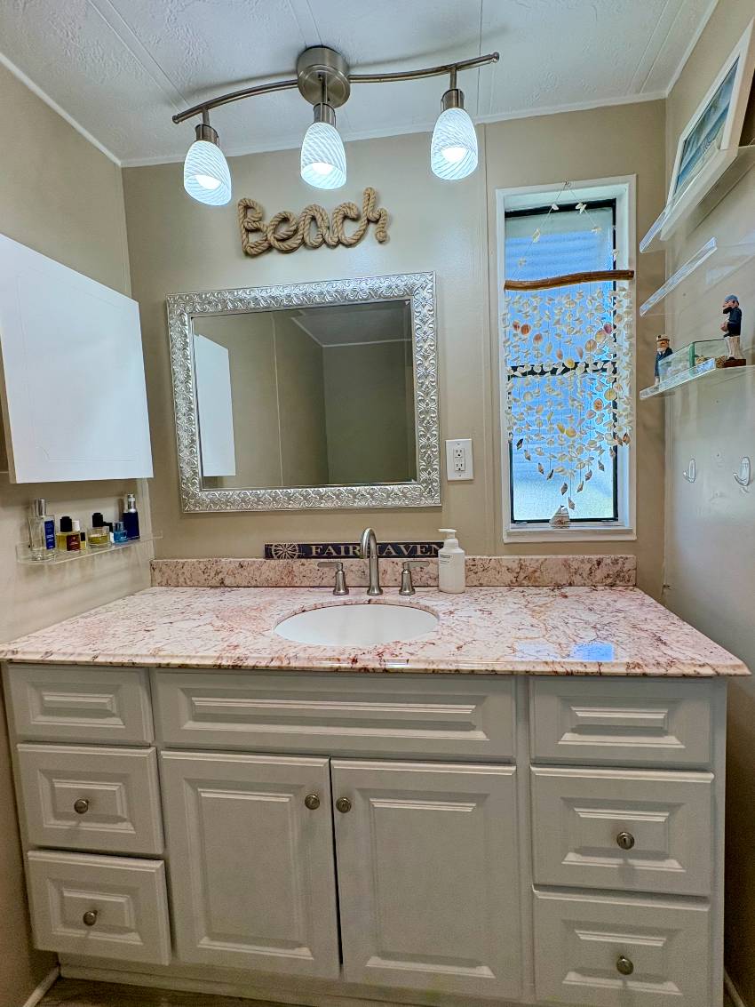 1302 S Indies Circle a Venice, FL Mobile or Manufactured Home for Sale