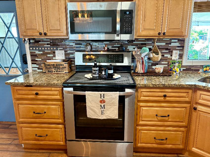 1302 S Indies Circle a Venice, FL Mobile or Manufactured Home for Sale