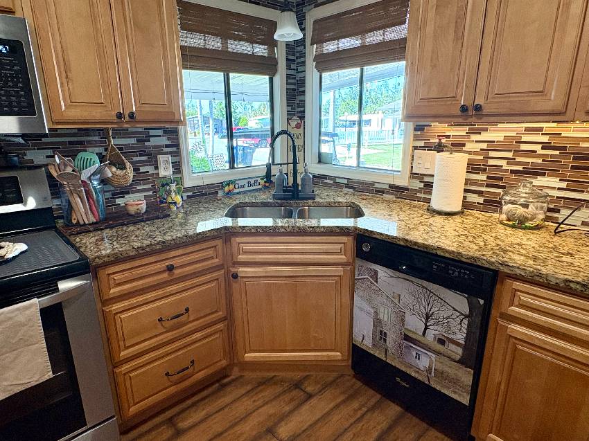 1302 S Indies Circle a Venice, FL Mobile or Manufactured Home for Sale