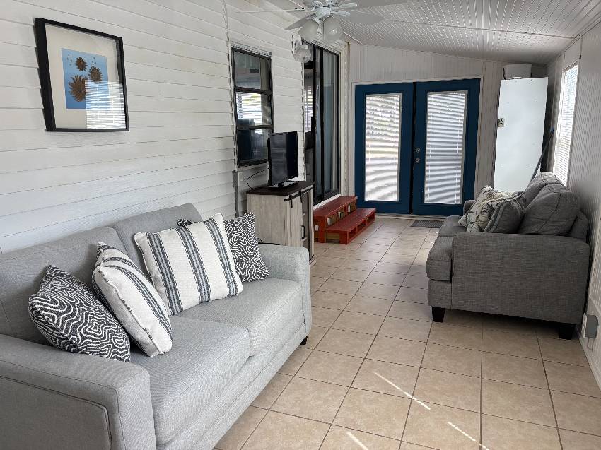 1300 N River Road a Venice, FL Mobile or Manufactured Home for Sale