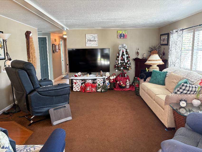 917 Sand Cay W a Venice, FL Mobile or Manufactured Home for Sale