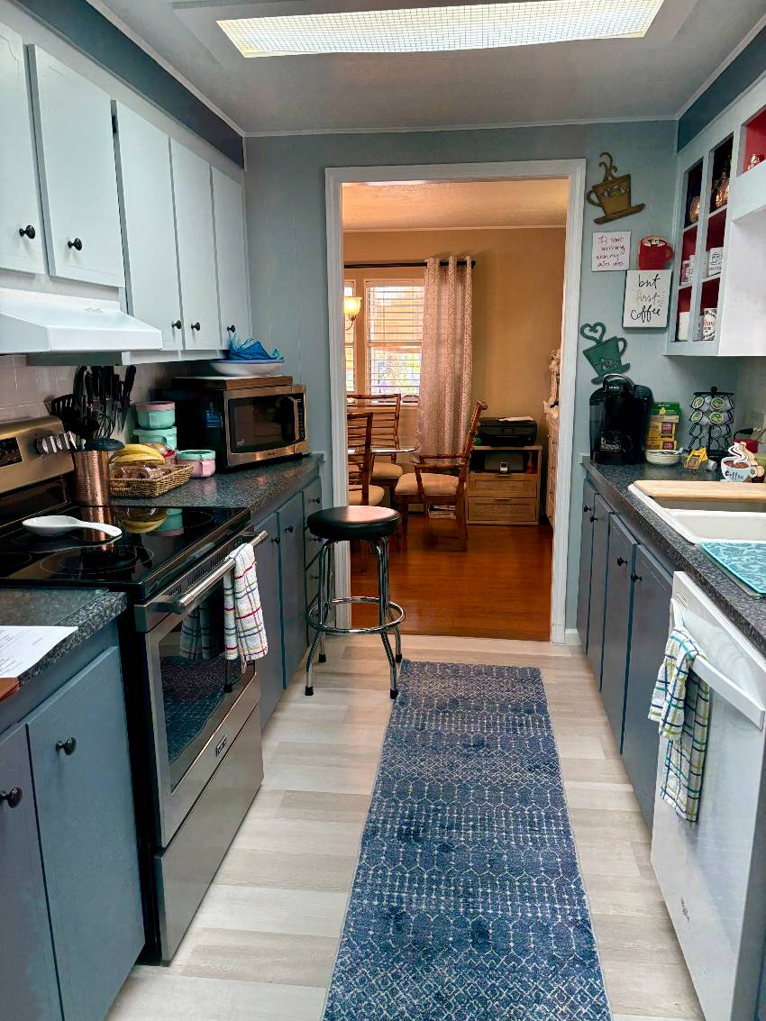 917 Sand Cay W a Venice, FL Mobile or Manufactured Home for Sale