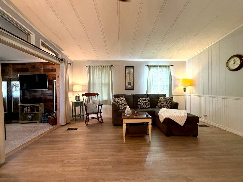 7204 Lakeshore Dr a Ellenton, FL Mobile or Manufactured Home for Sale