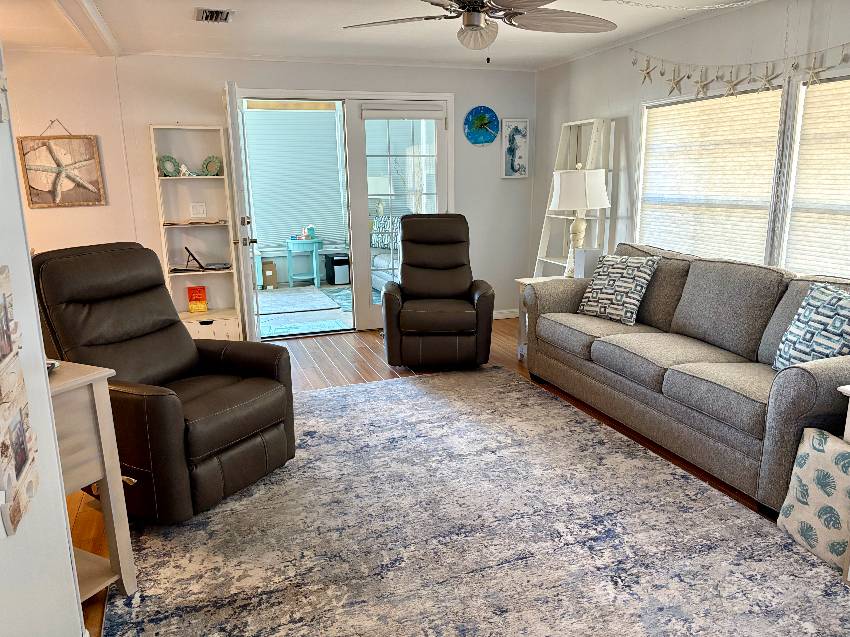 918 Uplands W a Venice, FL Mobile or Manufactured Home for Sale