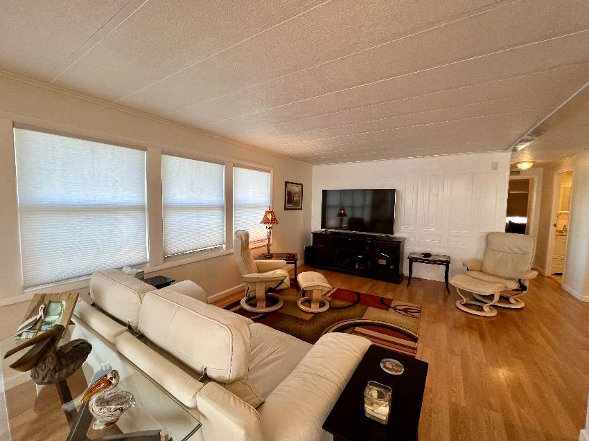 327 3rd St Dr W #11 a Palmetto, FL Mobile or Manufactured Home for Sale