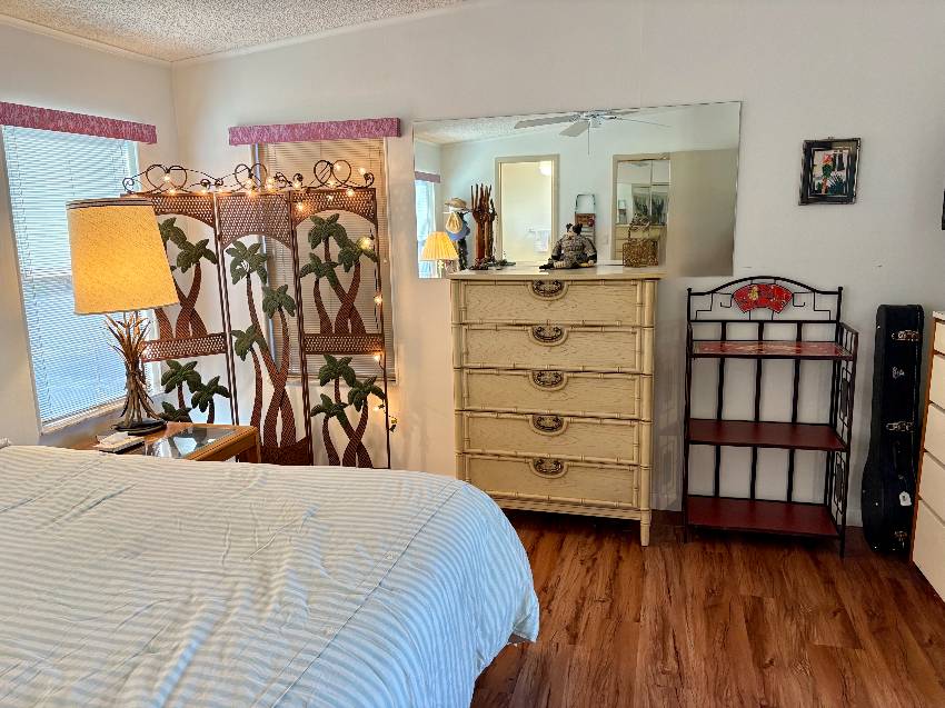 1262 N Indies Circle a Venice, FL Mobile or Manufactured Home for Sale