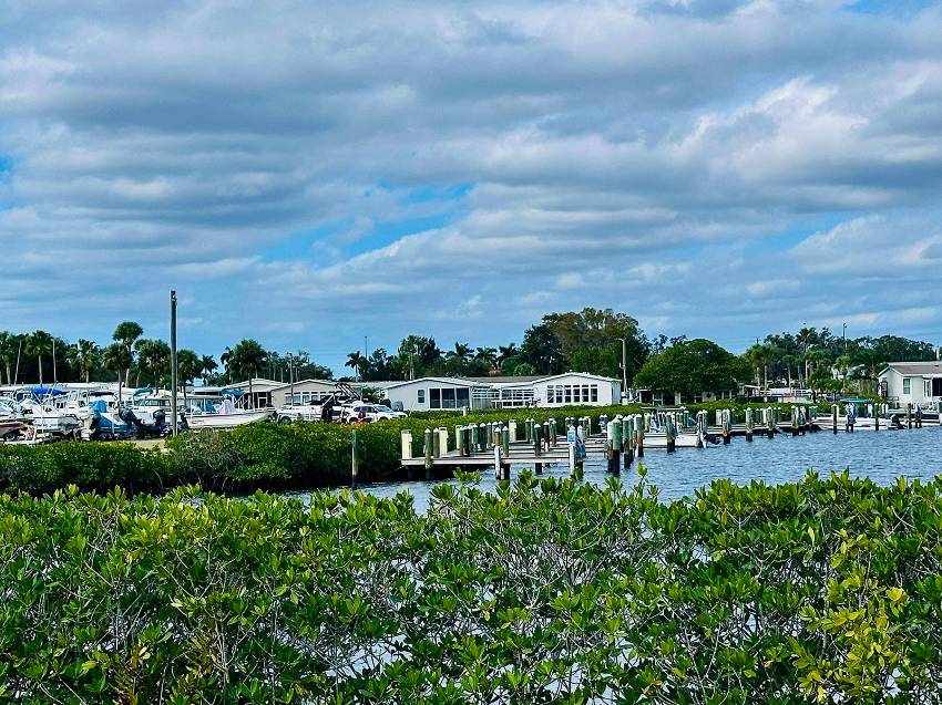 204 Rotterdam a Ellenton, FL Mobile or Manufactured Home for Sale