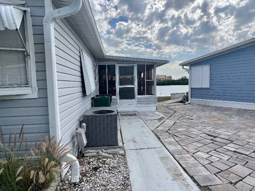 327 3rd St Dr W #13 a Palmetto, FL Mobile or Manufactured Home for Sale