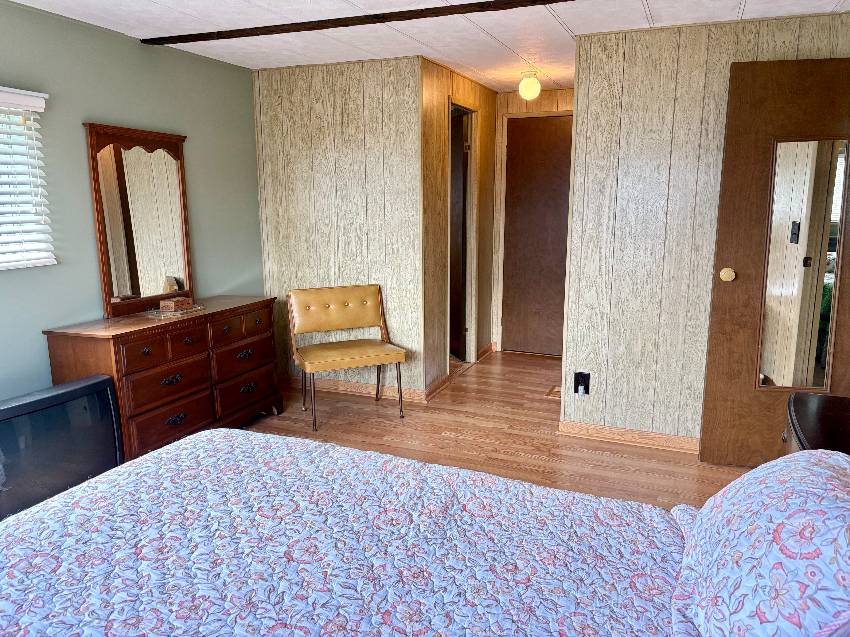 2487 Sylvia Lane a Venice, FL Mobile or Manufactured Home for Sale