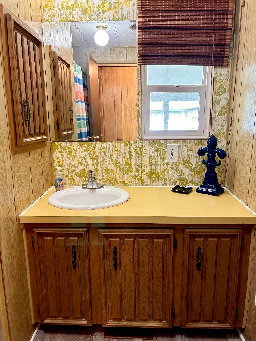 2487 Sylvia Lane a Venice, FL Mobile or Manufactured Home for Sale