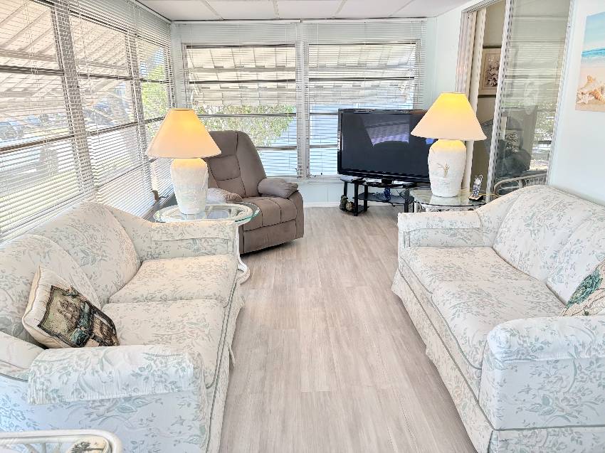 933 Questa W a Venice, FL Mobile or Manufactured Home for Sale