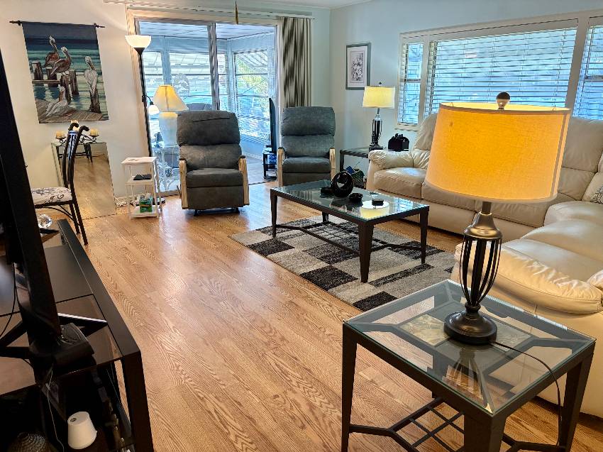 933 Questa W a Venice, FL Mobile or Manufactured Home for Sale