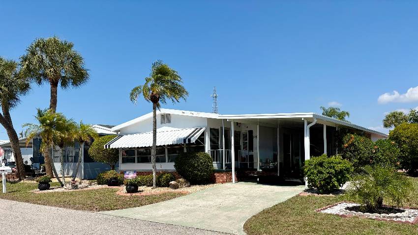 933 Questa W a Venice, FL Mobile or Manufactured Home for Sale