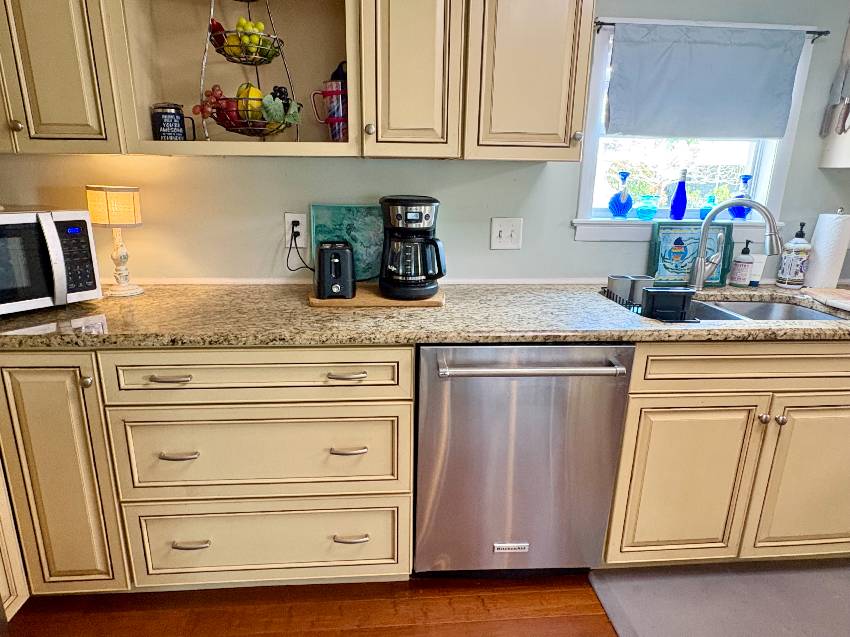 989 Eleuthera E a Venice, FL Mobile or Manufactured Home for Sale