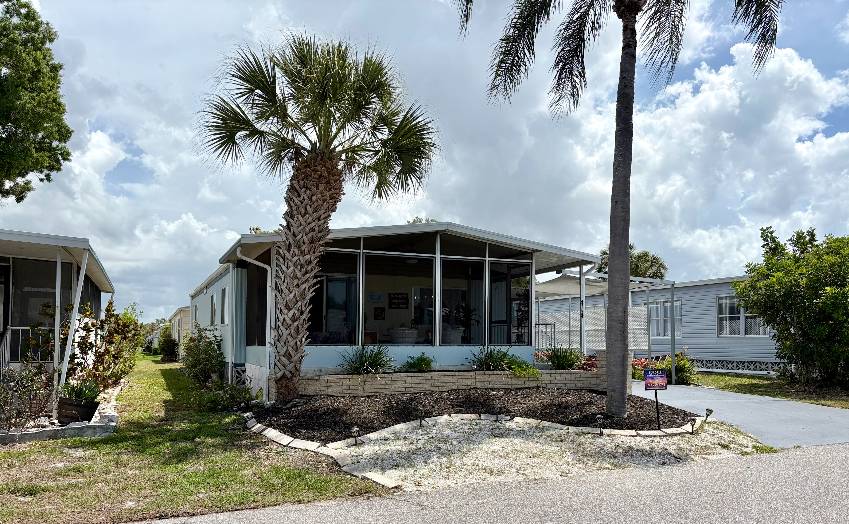 414 Zacapa a Venice, FL Mobile or Manufactured Home for Sale