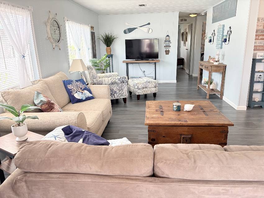 414 Zacapa a Venice, FL Mobile or Manufactured Home for Sale