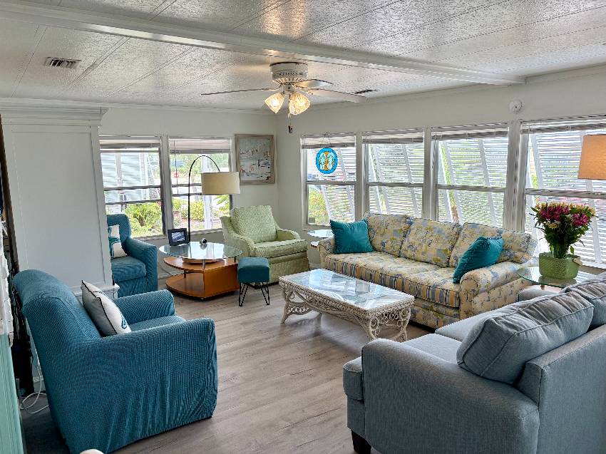 966 Sand Cay E a Venice, FL Mobile or Manufactured Home for Sale