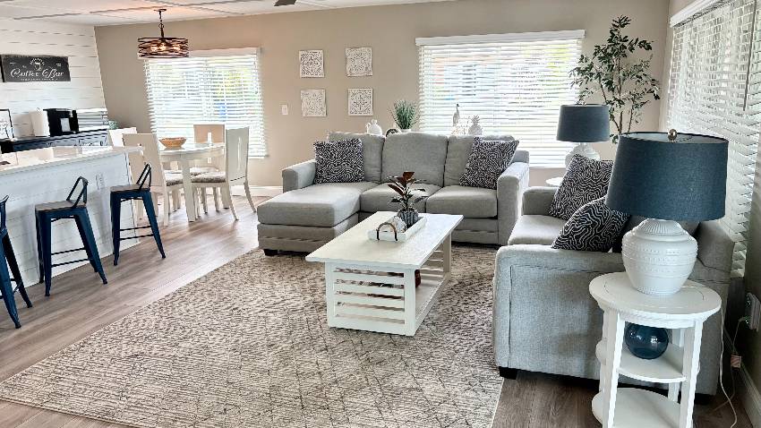 936 Xanadu a Venice, FL Mobile or Manufactured Home for Sale