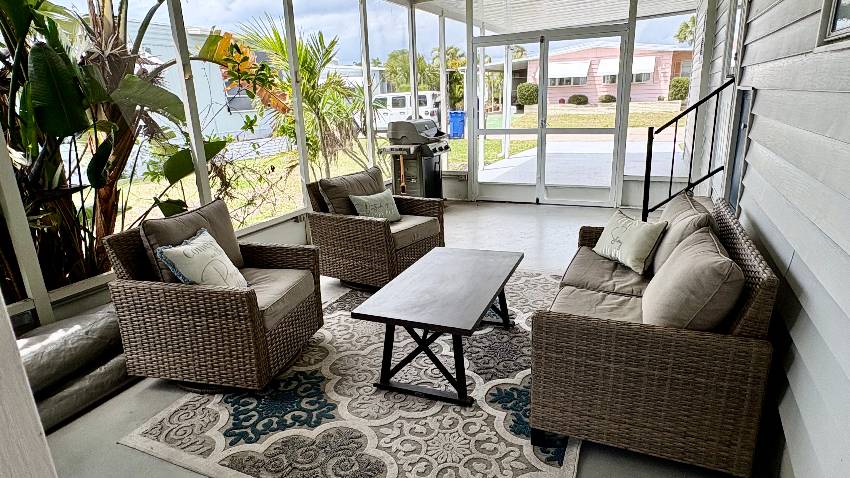 936 Xanadu a Venice, FL Mobile or Manufactured Home for Sale