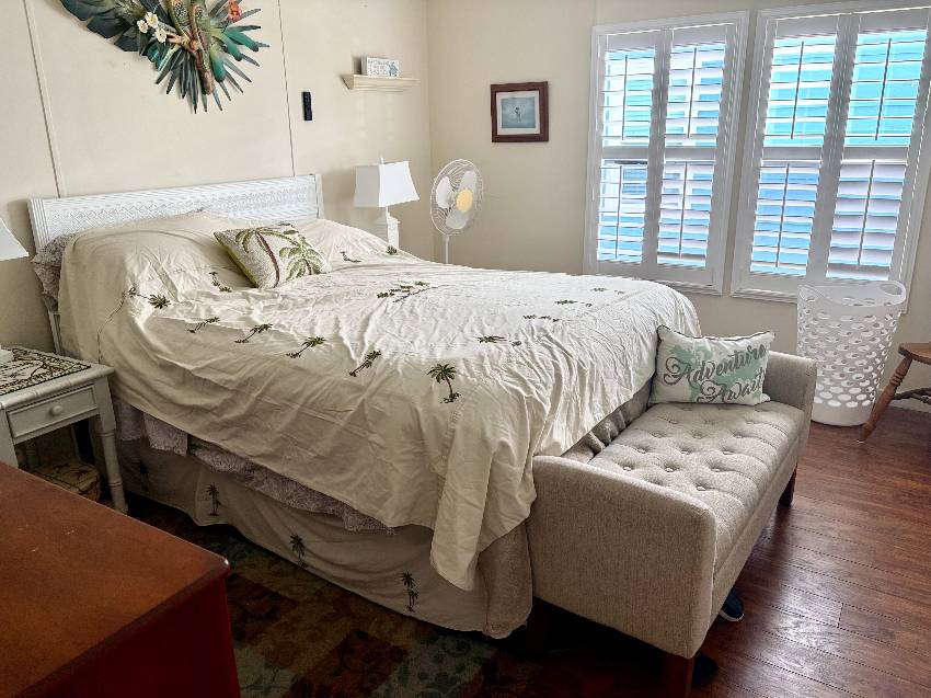 1239 N Indies Circle a Venice, FL Mobile or Manufactured Home for Sale