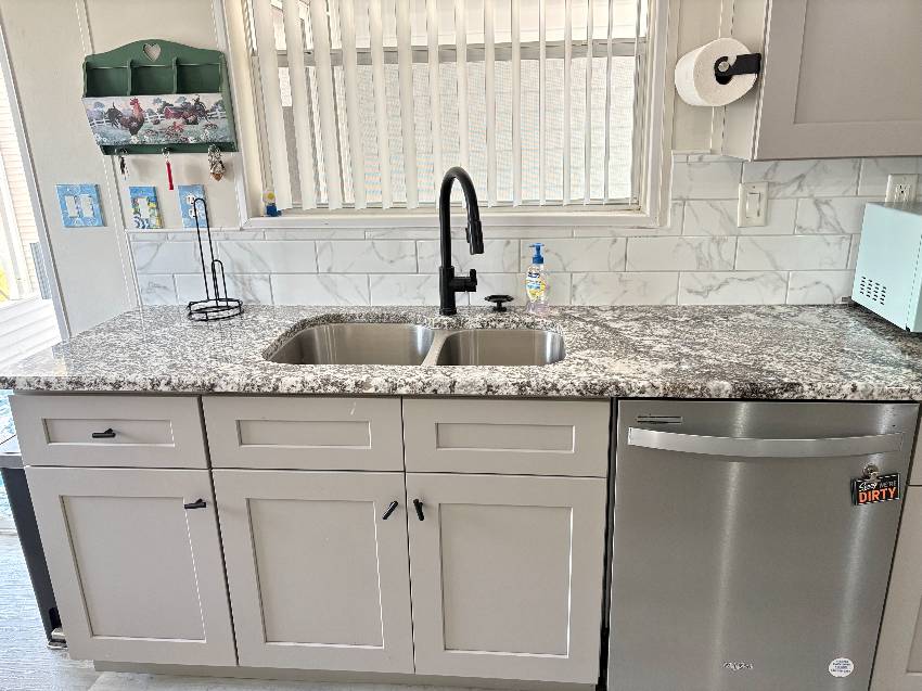 988 Haiti E a Venice, FL Mobile or Manufactured Home for Sale