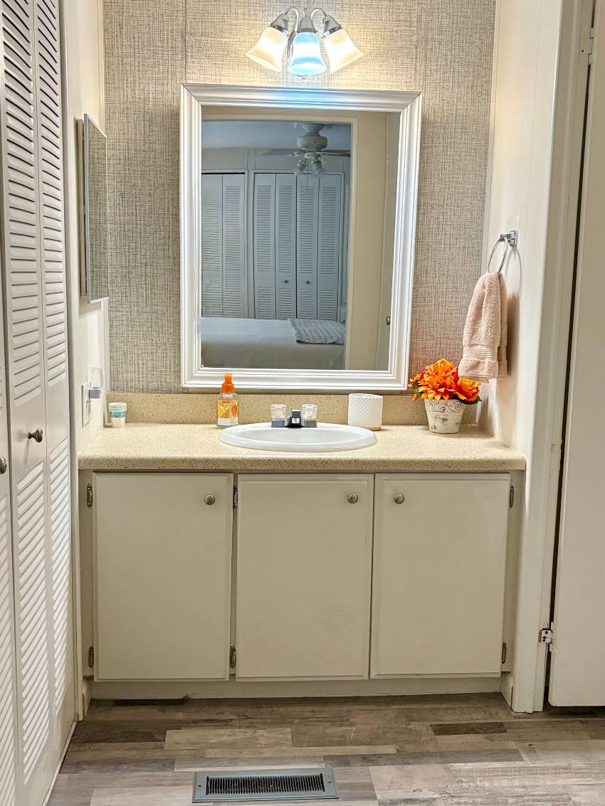 924 Lucaya W a Venice, FL Mobile or Manufactured Home for Sale