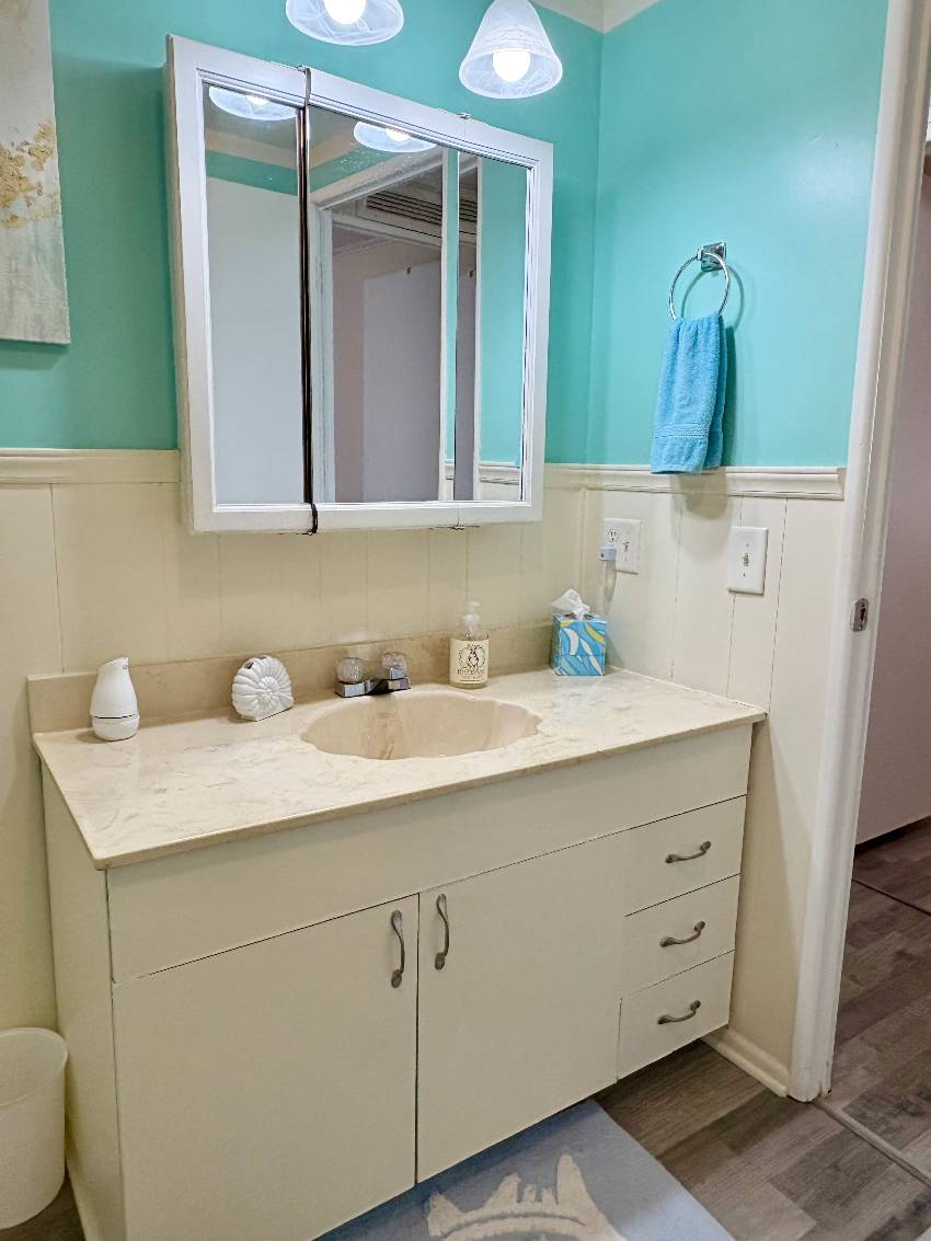 924 Lucaya W a Venice, FL Mobile or Manufactured Home for Sale