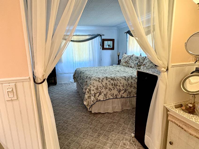 458 Zacapa a Venice, FL Mobile or Manufactured Home for Sale