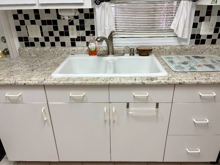 458 Zacapa a Venice, FL Mobile or Manufactured Home for Sale