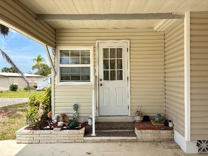 458 Zacapa a Venice, FL Mobile or Manufactured Home for Sale