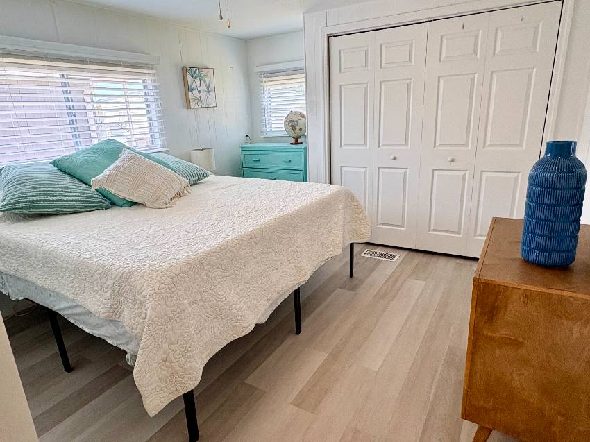 909 Orinoco W a Venice, FL Mobile or Manufactured Home for Sale