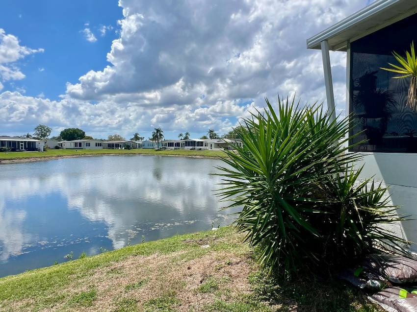 105 Palm Ln E a Parrish, FL Mobile or Manufactured Home for Sale
